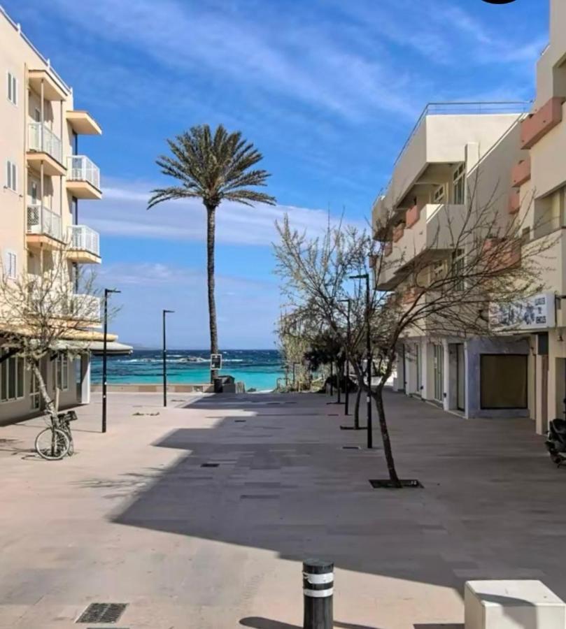Apt Calmacabana A 50M Dal Mare Apartment Ес Пухолс Екстериор снимка