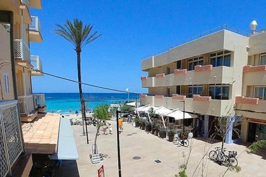 Apt Calmacabana A 50M Dal Mare Apartment Ес Пухолс Екстериор снимка