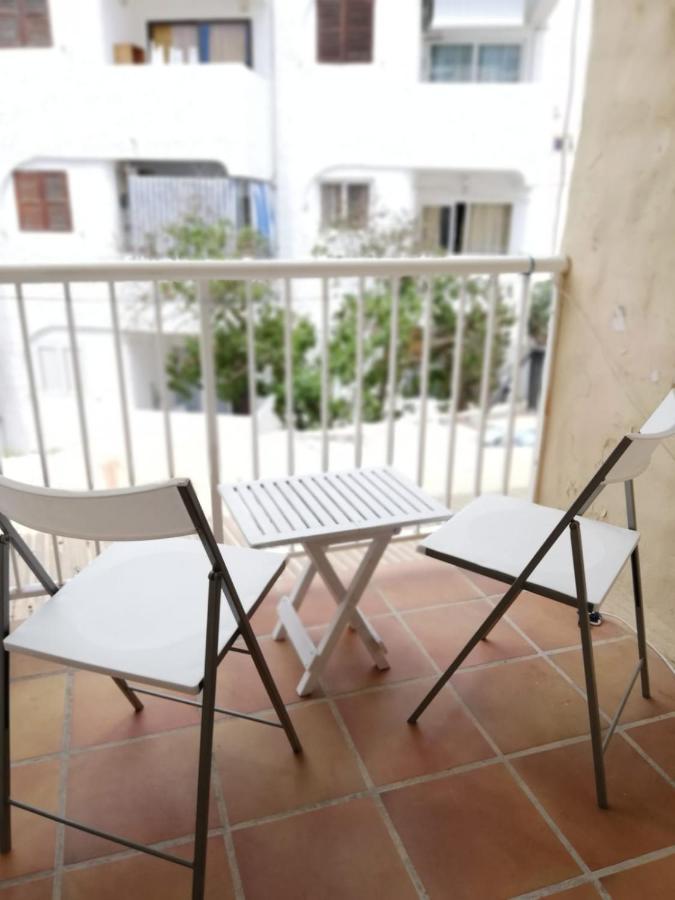 Apt Calmacabana A 50M Dal Mare Apartment Ес Пухолс Екстериор снимка