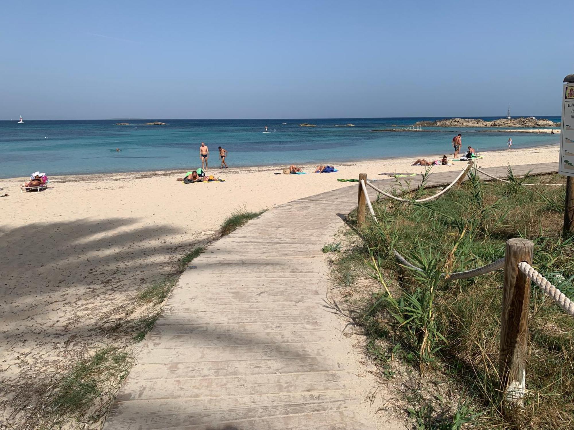Apt Calmacabana A 50M Dal Mare Apartment Ес Пухолс Екстериор снимка
